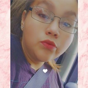 Meet your Posher, Desiree